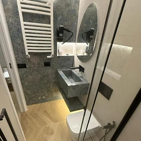 Residenza Vittorio Veneto 아파트 *